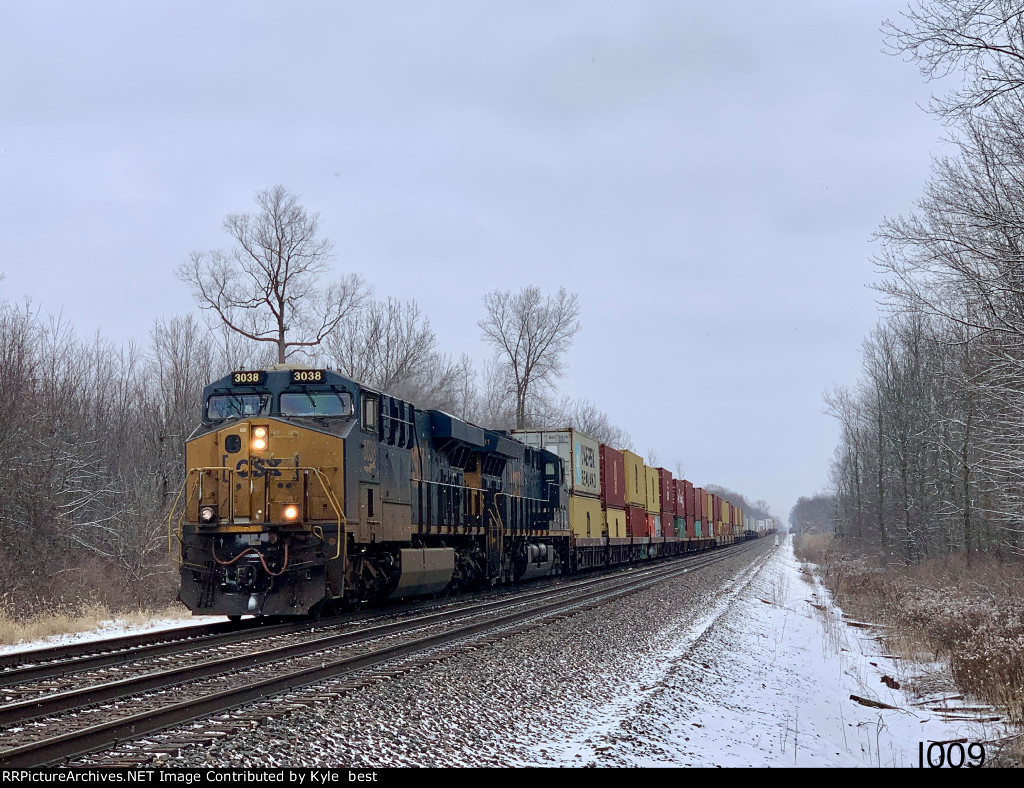 CSX 3038 on I009